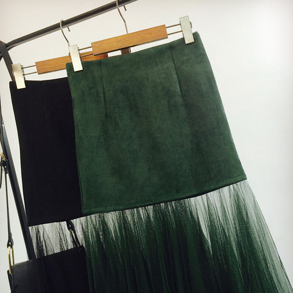 Много интересна спортно-елегантна дамска пола 