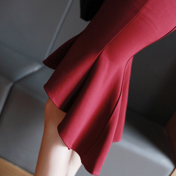 Много елегантна дамска вечерна рокля 