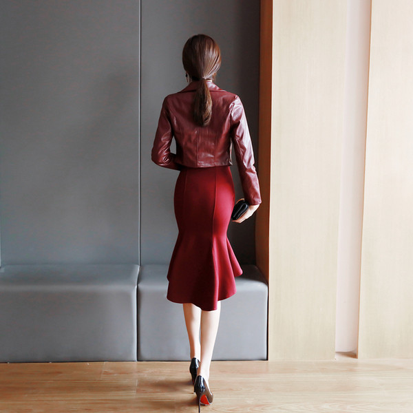 Много елегантна дамска вечерна рокля 