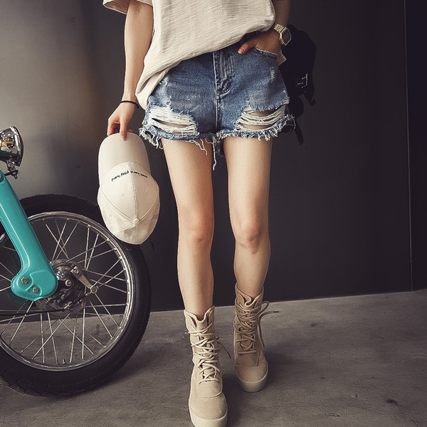 Уникални дамски скъсани къси дънки