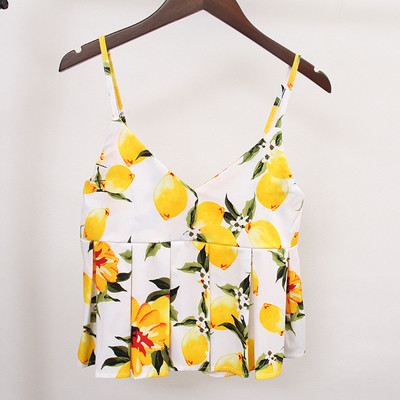 Много красиви дамски шарени потничета идеални за горещите летни дни