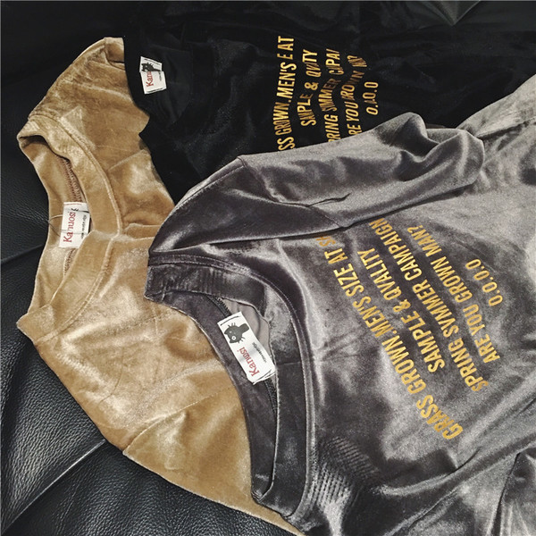 Супер свежа дамска плюшена тениска с надпис в различни цветове