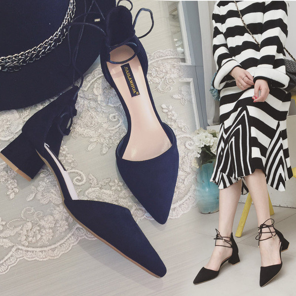 Дамски ежедневни обувки с ток в два цвята 