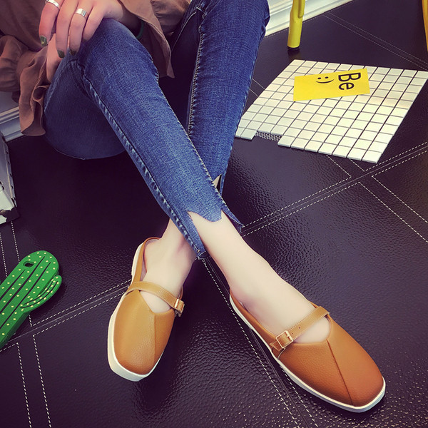 Дамски затворени ежедневни обувки