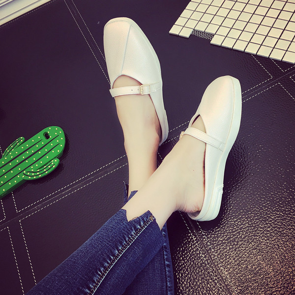 Дамски затворени ежедневни обувки