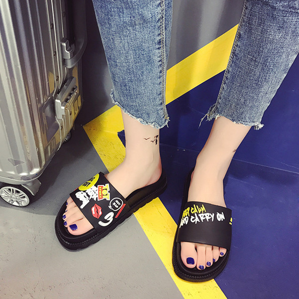 Страхотни рисувани дамски черни чехли