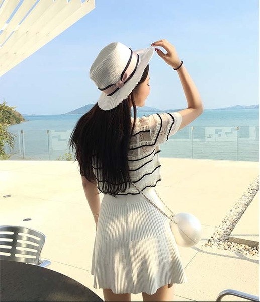 Супер свежа дамска блуза с къс ръкав