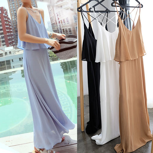 Πολλές όμορφες κυρίες μακρύ φόρεμα κατάλληλο για τις ζεστές μέρες του καλοκαιριού