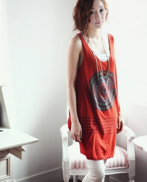 Дълъг дамски потник тип туника с индийска орнаментика