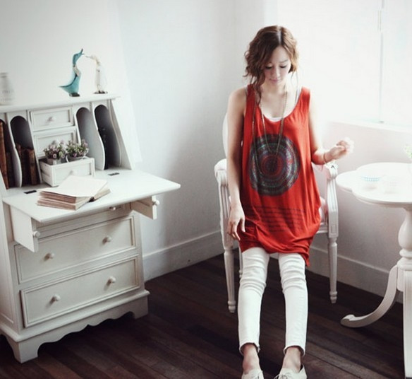 Дълъг дамски потник тип туника с индийска орнаментика