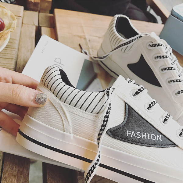 Уникални дамски ежедневни кецове с висока подметка