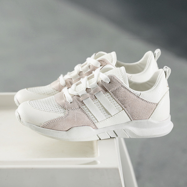 Μοντέρνα γυναικεία αναπνεύσιμα αθλητικά παπούτσια