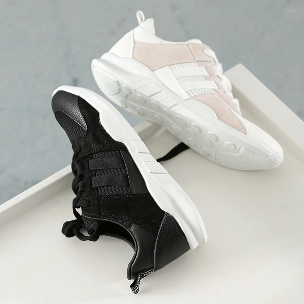 Μοντέρνα γυναικεία αναπνεύσιμα αθλητικά παπούτσια