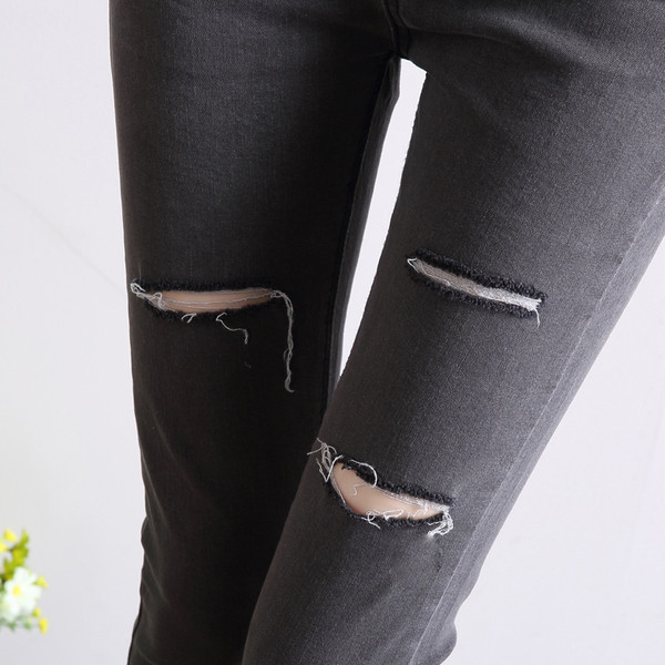 Страхотни "slim fit" модерни разкъсани дамски дънки