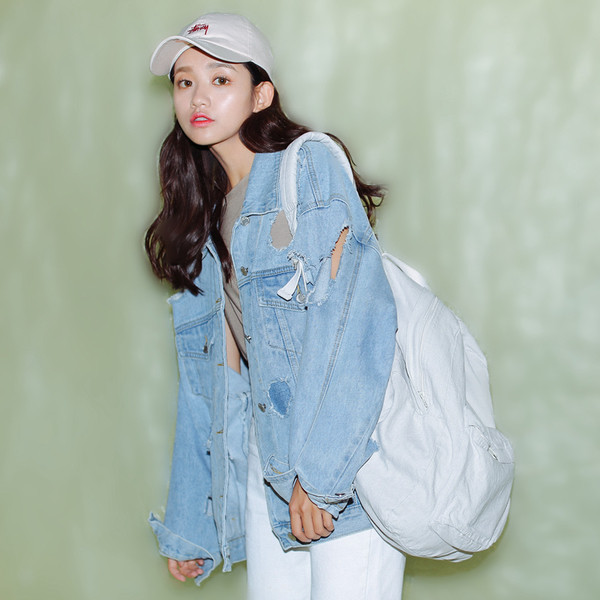 Много стилно дамско широко дънково яке