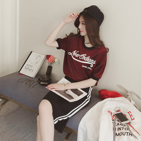 Плюшена женска блуза с къс ръкав в два цвята