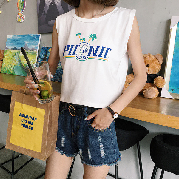 Много свеж дамски къс потник в розово и бяло