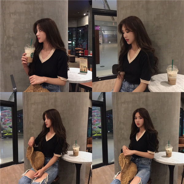 Еластична дамска блуза с V-образно деколте - светла и тъмна