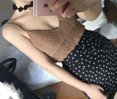 Модерни дамски плетени потничета в три цвята