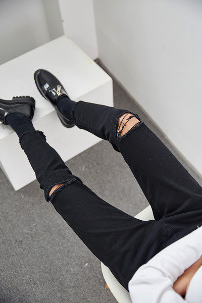 Черни скъсани мъжки панталони с висока талия