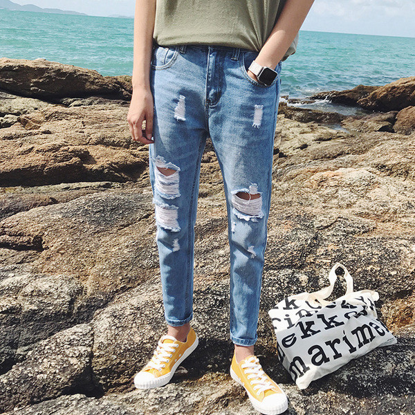 Мъжки накъсани пролетно-летни дънки в светлосин цвят