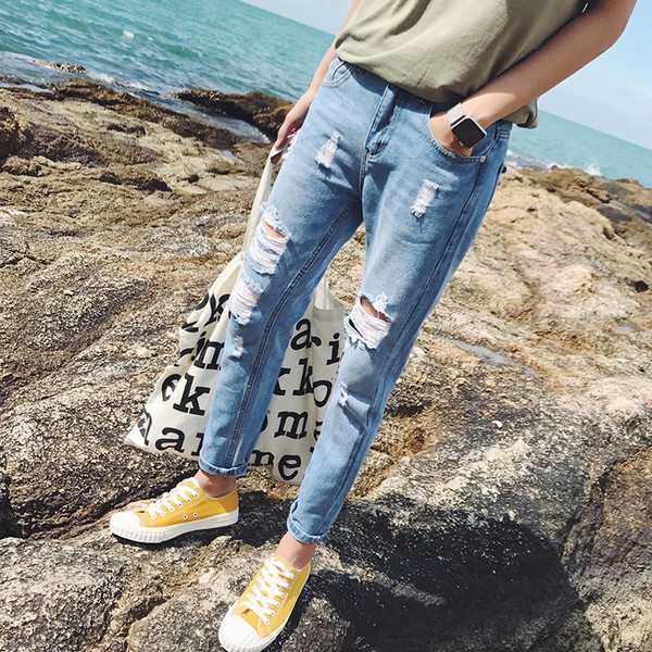 Мъжки накъсани пролетно-летни дънки в светлосин цвят