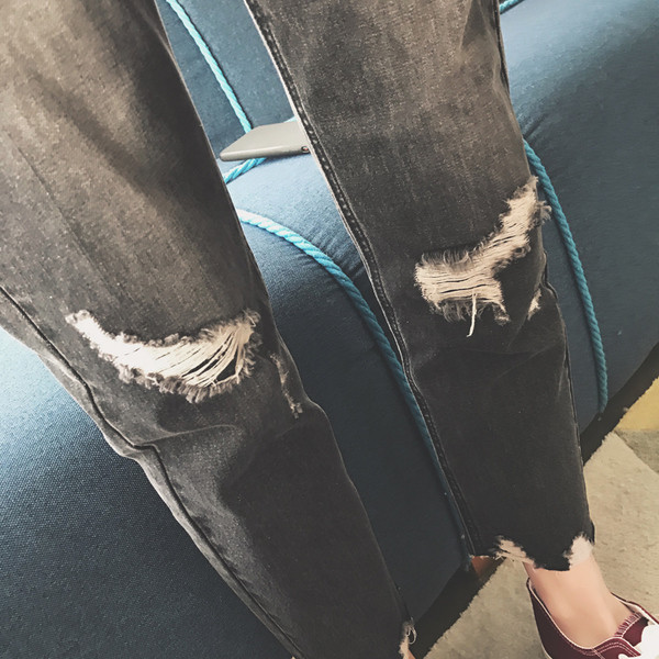 Много интересни мъжки дънкови панталони 7/8