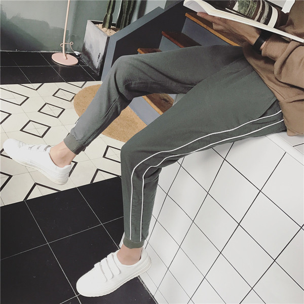 Мъжки модерен спортно-елегантен панталон в сив и черен вариант