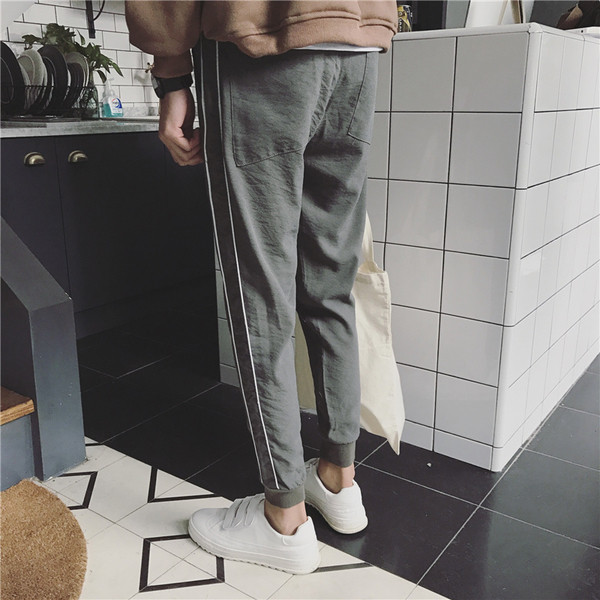 Мъжки модерен спортно-елегантен панталон в сив и черен вариант