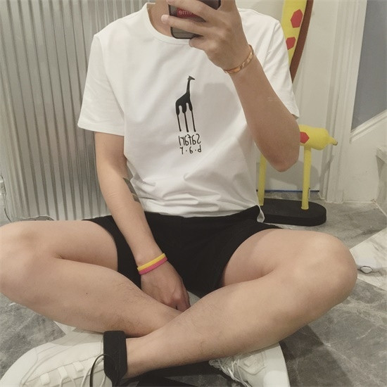 Актуална мъжка тениска с илюстрация