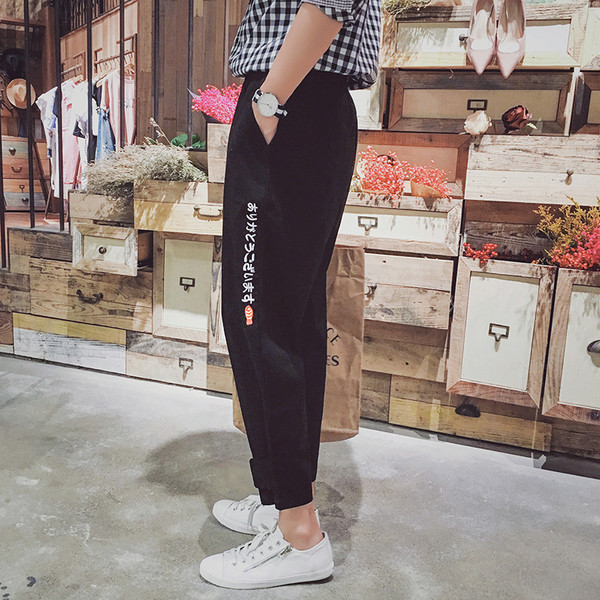 Страхотни ежедневни мъжки панталони в няколко цвята