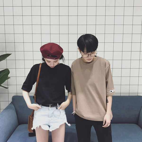 Много красива мъжка дълга тениска с къс ръкав и бродерия