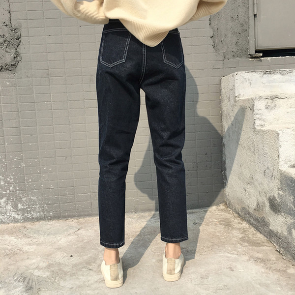 Γυναικέια τζιν στυλ Spring Boy σε μπλε και μαύρο χρώμα