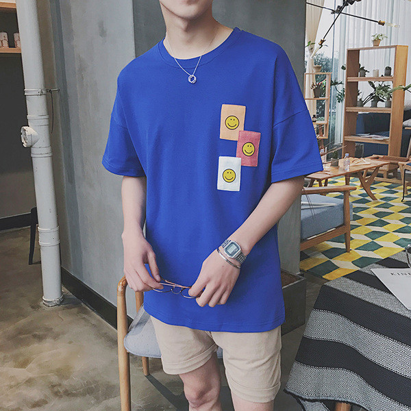 Изчистена мъжка блуза със щампа и къс ръкав