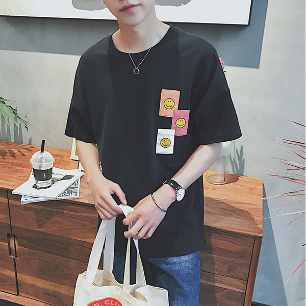 Изчистена мъжка блуза със щампа и къс ръкав