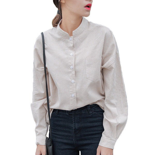 Ευρεία ρετρό κυρίες μπουφάν σε μπεζ και γαλάζιο