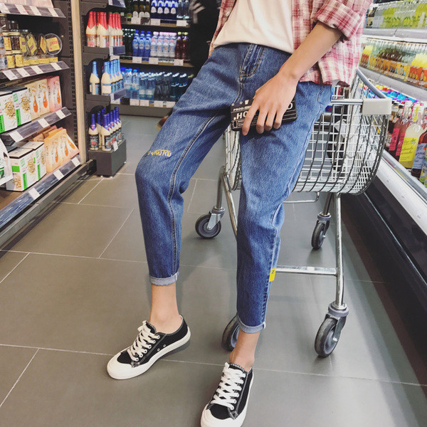 Много модерни мъжки дънкови панталони стил 7/8