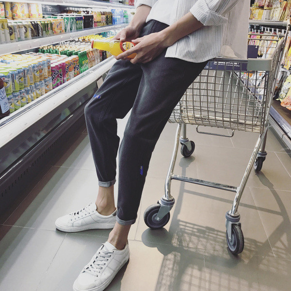 Много модерни мъжки дънкови панталони стил 7/8