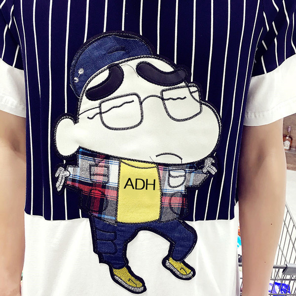 Нестандартна тениска с къс ръкав с райета и анимирана бродерия