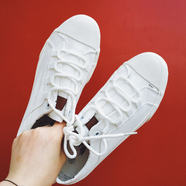 Страхотни ежедневни мъжки кецове черни и бели