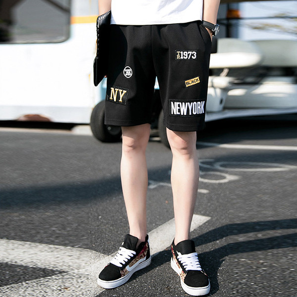 Пролетно-летни мъжки къси панталони с надпис New York в бял и черен цвят