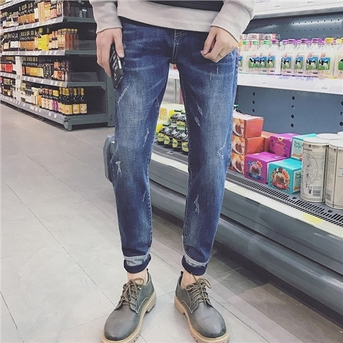 Страхотни мъжки дънки от модела slim fit