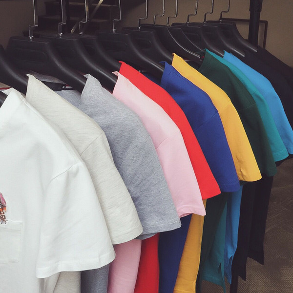 αντρικά πουκάμισα με κοντά μανίκια και απλικέ γατάκι σε πολλά χρώματα