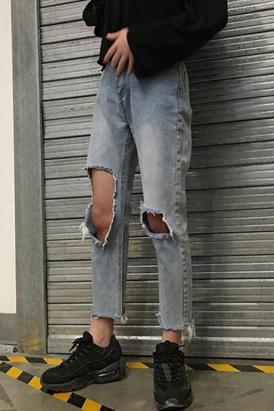 Уникални дамски дънки разкъсани на колената