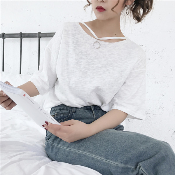 Нова модерна дамска блуза широка около врата