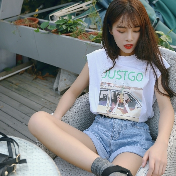 Стилен дамски потник с апликация в два цвята