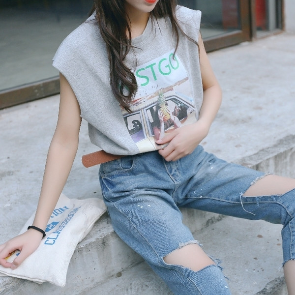 Стилен дамски потник с апликация в два цвята