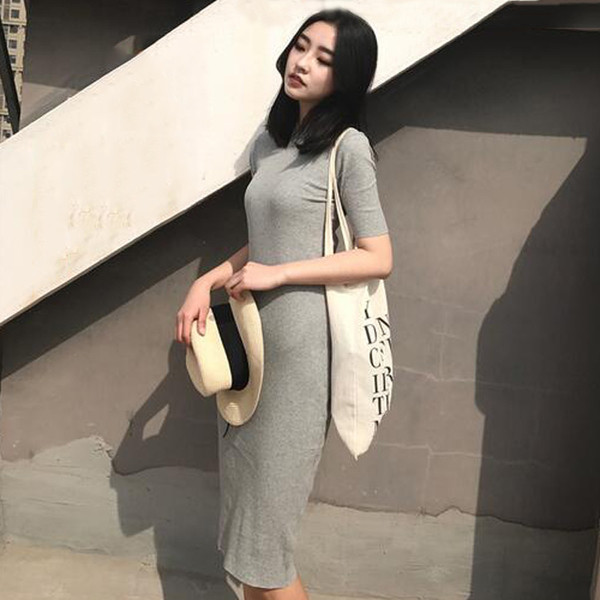 Μια μεγάλη καθημερινή κυρίες φόρεμα