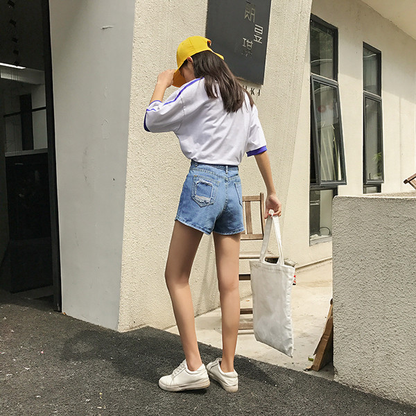 Нови дамски къси дънкови панталони с ретро мотиви