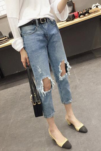 Шалварести женски дънки с разкъсано коляно и крачол 7/8